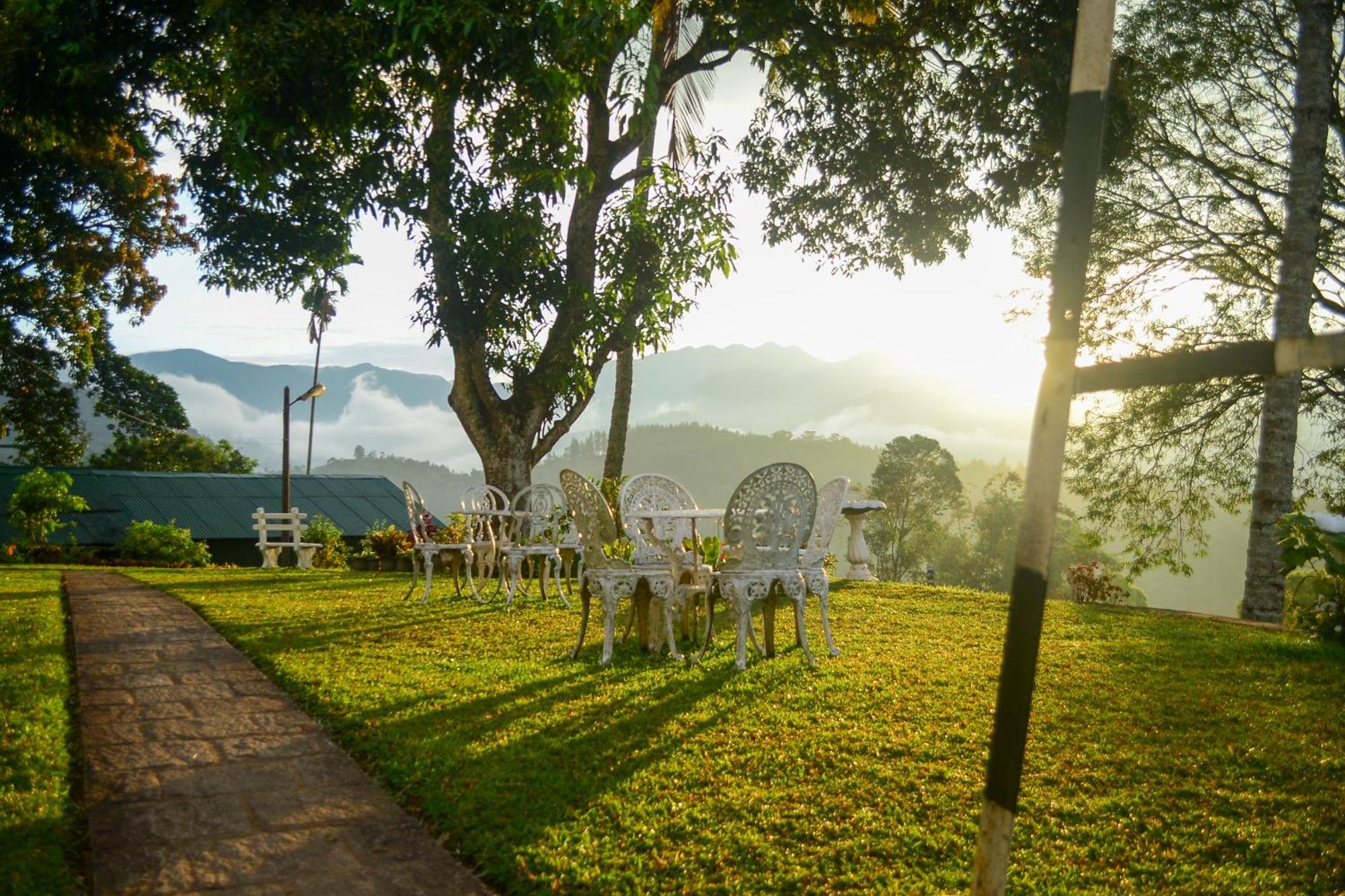 Hatale Tea Estate Bungalow Madulkele Buitenkant foto