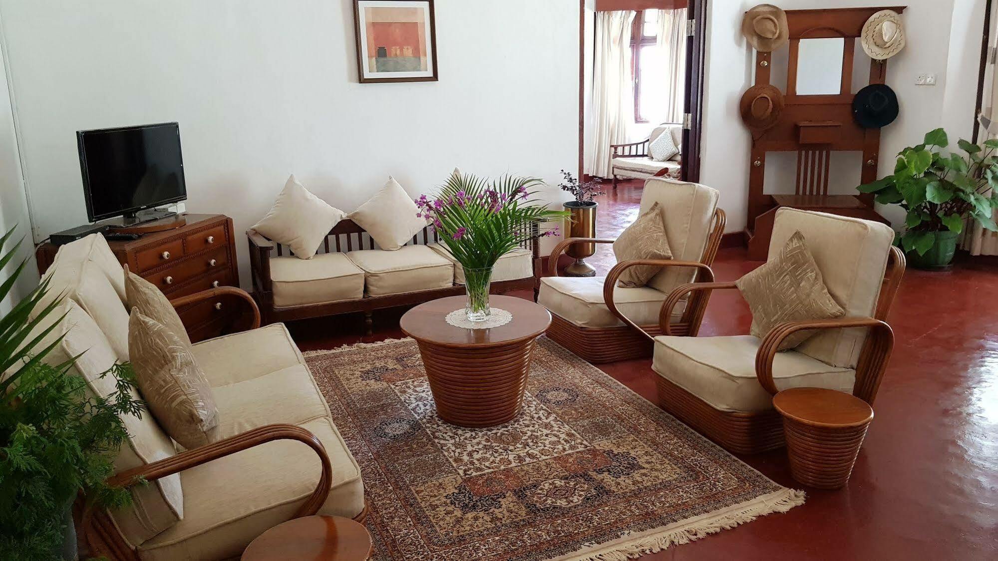 Hatale Tea Estate Bungalow Madulkele Buitenkant foto